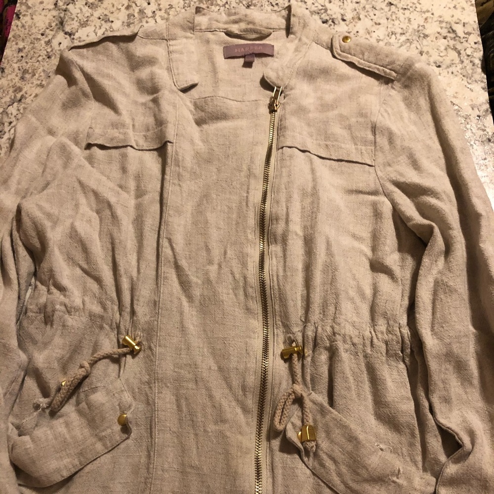 frene colored jacket.